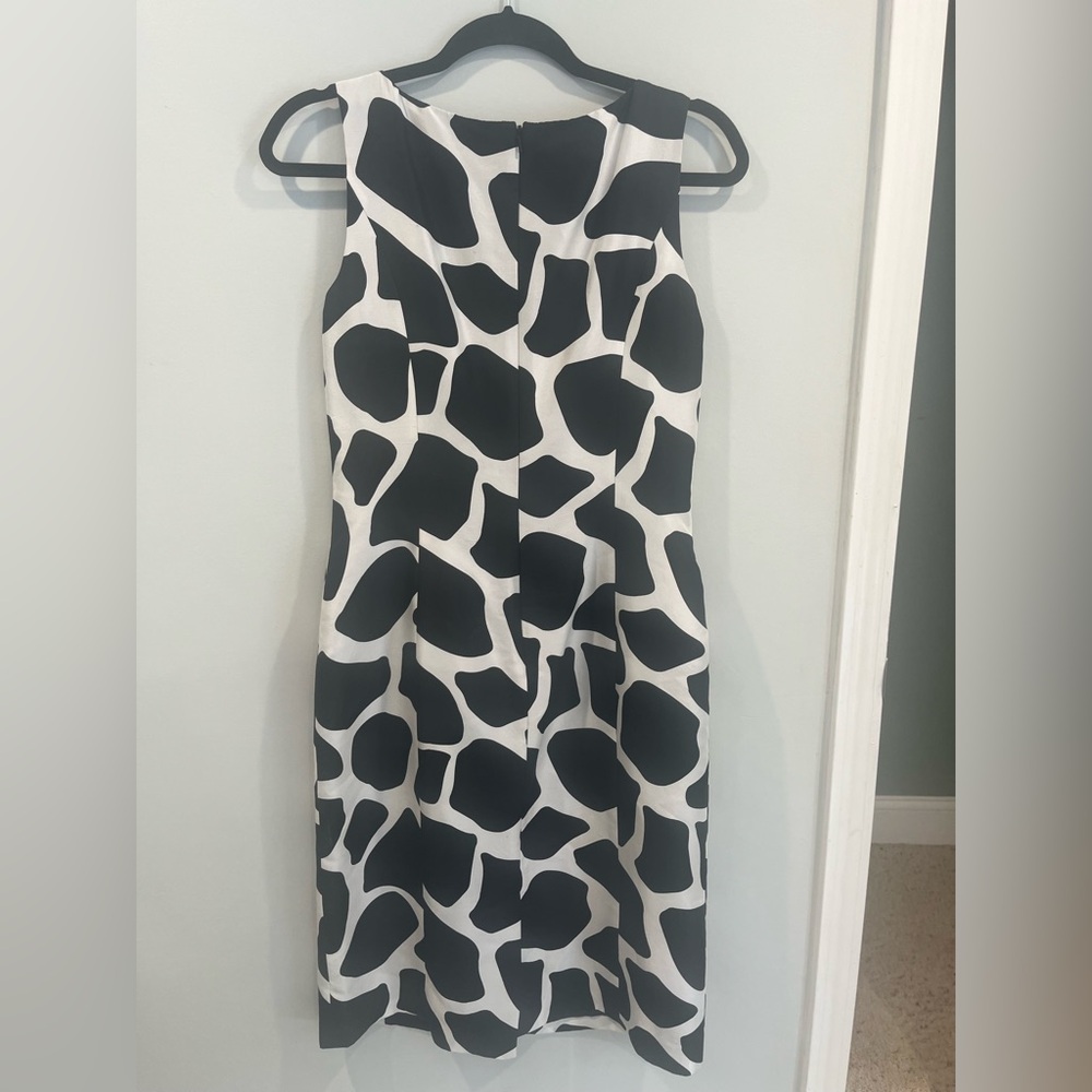Talbots silk dress- size 6 - Picture 3 of 3